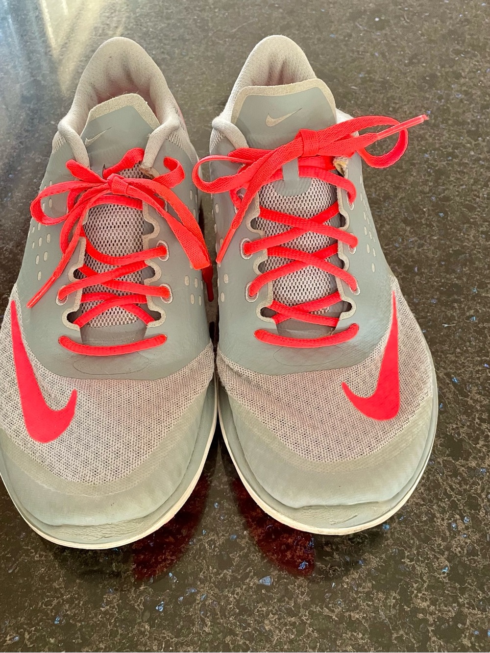 Nike Women's Gray Athletic Sneakers with Red Accents Size 7.5